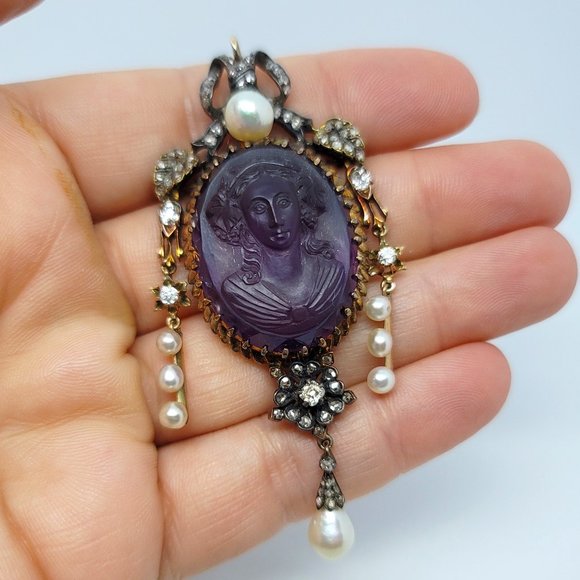 About Me - Picture 1 of 16